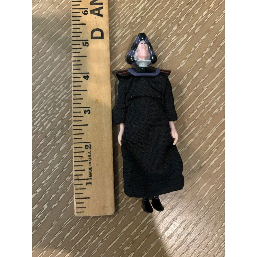 1996 Hunchback of Notre Dame Burger King Toy Claude Frollo Disney Figure IBF42